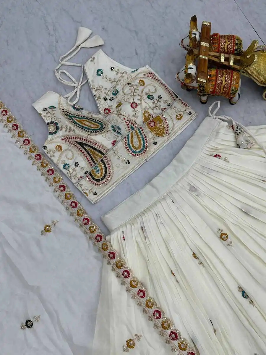 29DESIGNER-VICHITRA-EMBROIDERY-CODING-SEQUENCE-WITH-THREAD-WORK-LEHENGA-CHOLI-WITH-DUPATTA-WEDDING-WEAR-WHOLESALE-PRICE-ETHNIC-GARMENT-15.webp