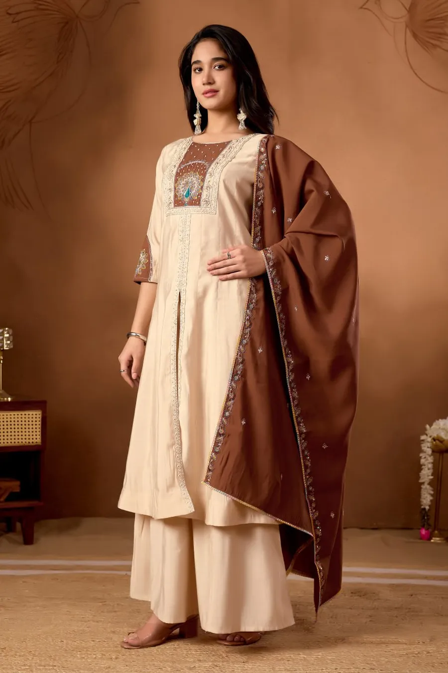 2MODERN ROMAN SILK MULTI EMBROIDERY THREAD WITH BEAUTIFUL HAND WORK TOP PALAZZO WITH DUPATTA FESTIVE WEAR WHOLESALE PRICE ETHNIC GARMENT (27)