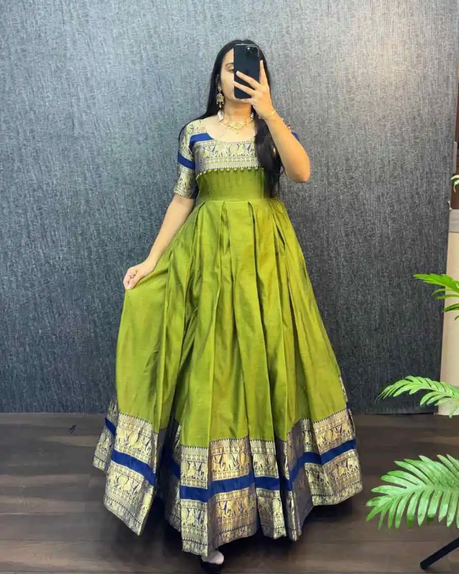 2TRADITIONAL-NARYANPET-SILK-BORDER-WORK-GOWN-WITH-NET-DUPATTA-FESTIVE-WEAR-WHOLESALE-PRICE-ETHNIC-GARMENT-54.webp
