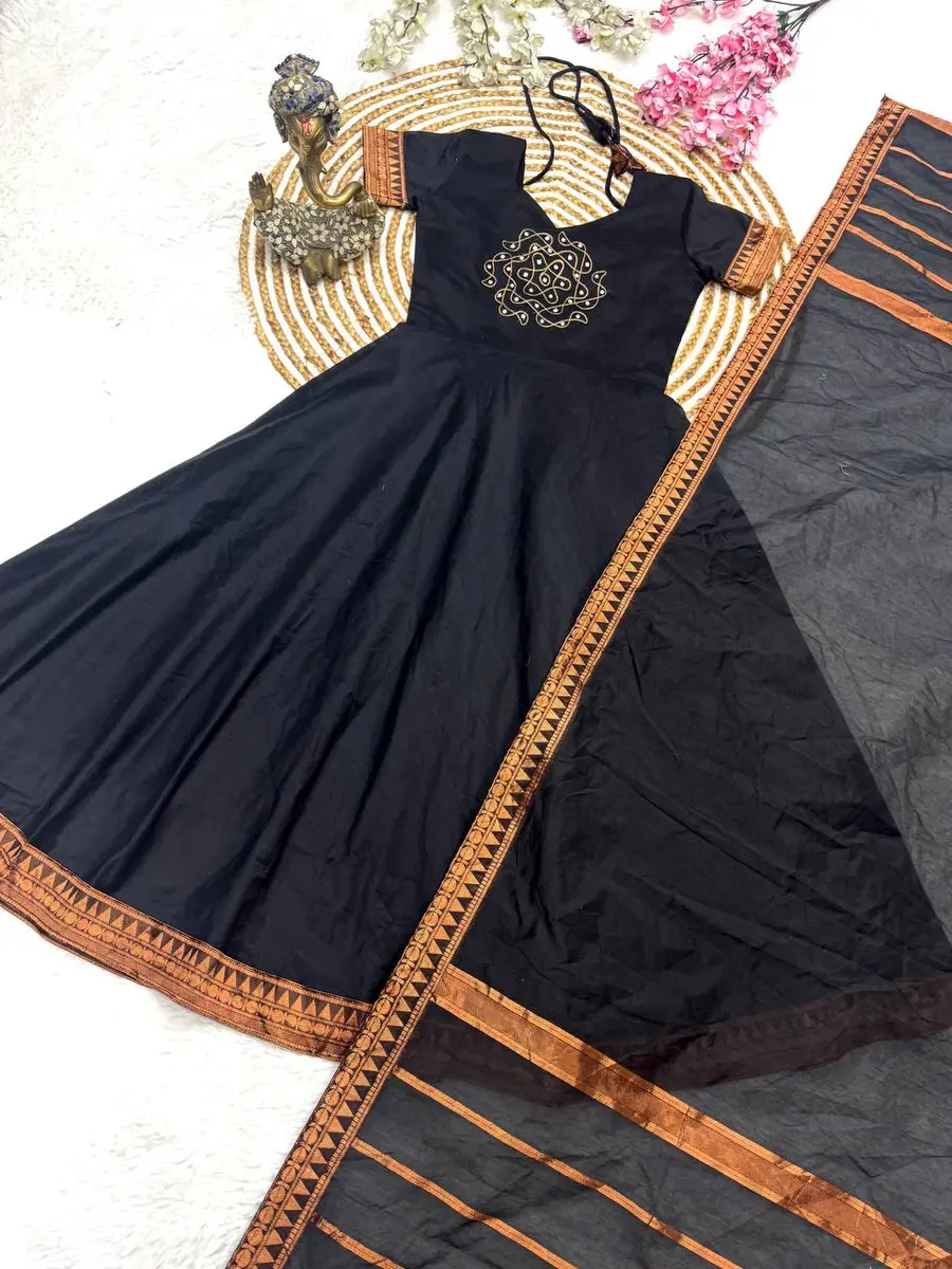 31FANCY-COTTON-JACQUARD-WEAVING-ZARI-BORDER-WORK-GOWN-WITH-DUPATTA-FESTIVE-WEAR-WHOLESALE-PRICE-ETHNIC-GARMENT11.webp