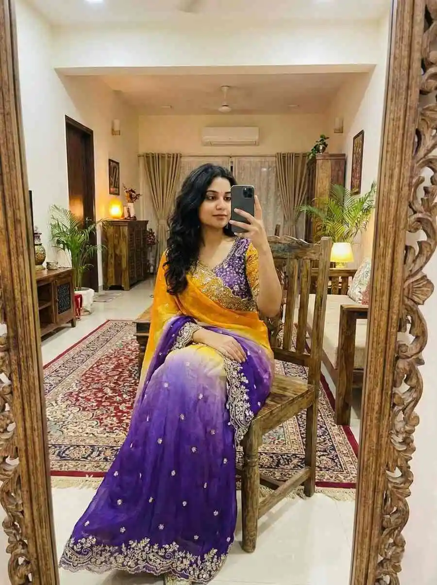 3DESIGNER-FENDY-SATIN-EMBROIDERY-SEQUENCE-WITH-BORDER-BUTTI-ARC-WORK-SAREE-WITH-STITCHED-BLOUSE-WEDDING-WEAR-WHOLESALE-PRICE-ETHNIC-GARMENT-44.webp