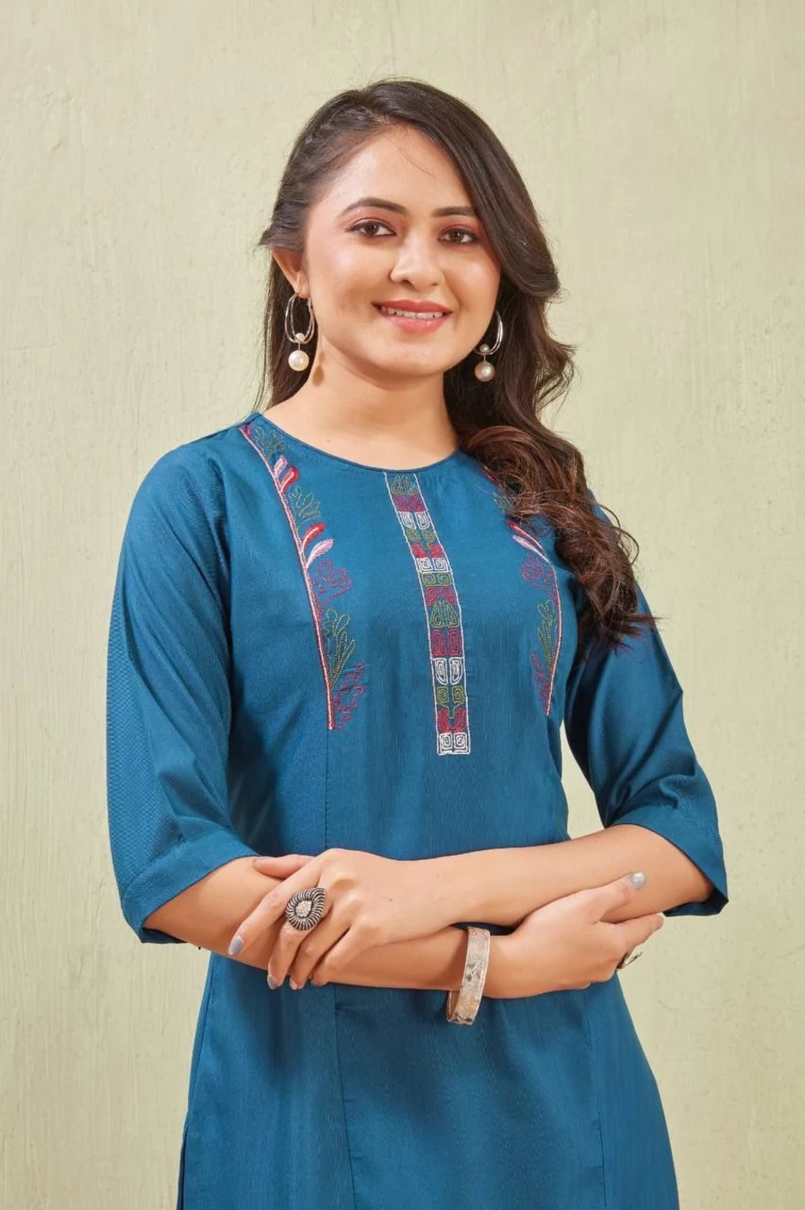 3FANCY-SLUB-COTTON-EMBROIDERY-WORK-CO-ORD-SET-DAILY-WEAR-WHOLESALE-PRICE-ETHNIC-GARMENT-12.webp