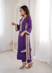 6MODERN-NATURAL-CREPE-REAL-MIRROR-LACE-WORK-TOP-PENT-WITH-BATWA-FESTIVE-WEAR-WHOLESALE-PRICE-ETHNIC-GARMENT-5.webp