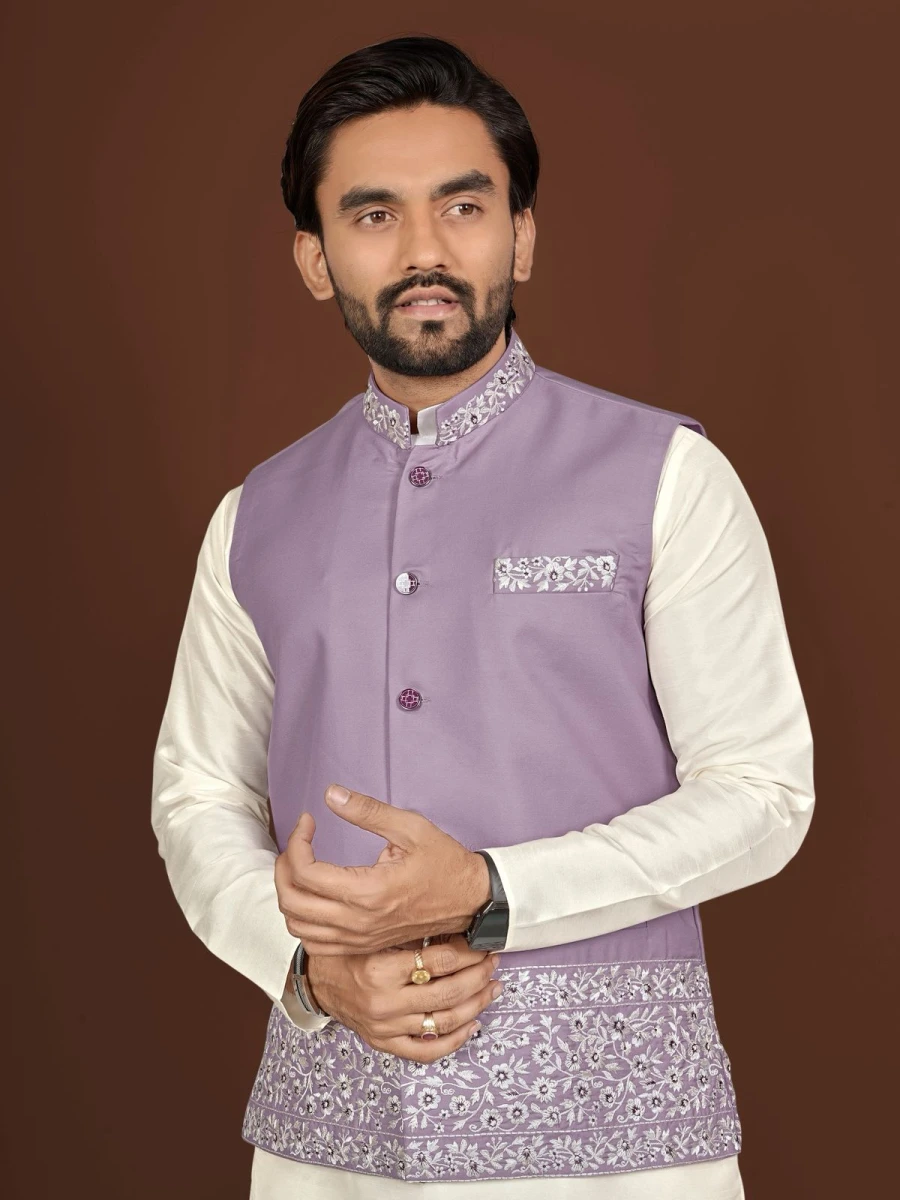 7DESIGNER SILK EMBROIDERY WORK MEN'S KURTA PAYJAMA WITH KOTI WEDDING WEAR WHOLESALE PRICE ETHNIC GARMENT (1)