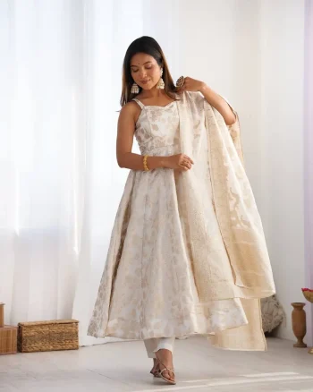 DESIGNER BANARASI JACQUARD DOLA SILK GOWN BOTTOM WITH DUPATTA CREAM