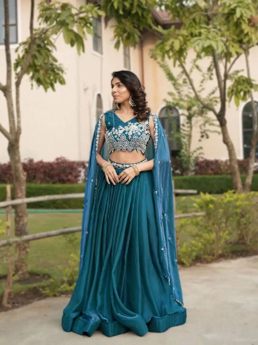 DESIGNER-FENDY-BEADS-WORK-LEHENGA-UNSTITCHED-CHOLI-WITH-DUPATTA-PARTY-WEAR-WHOLESALE-PRICE-ETHNIC-GARMENT-2.webp
