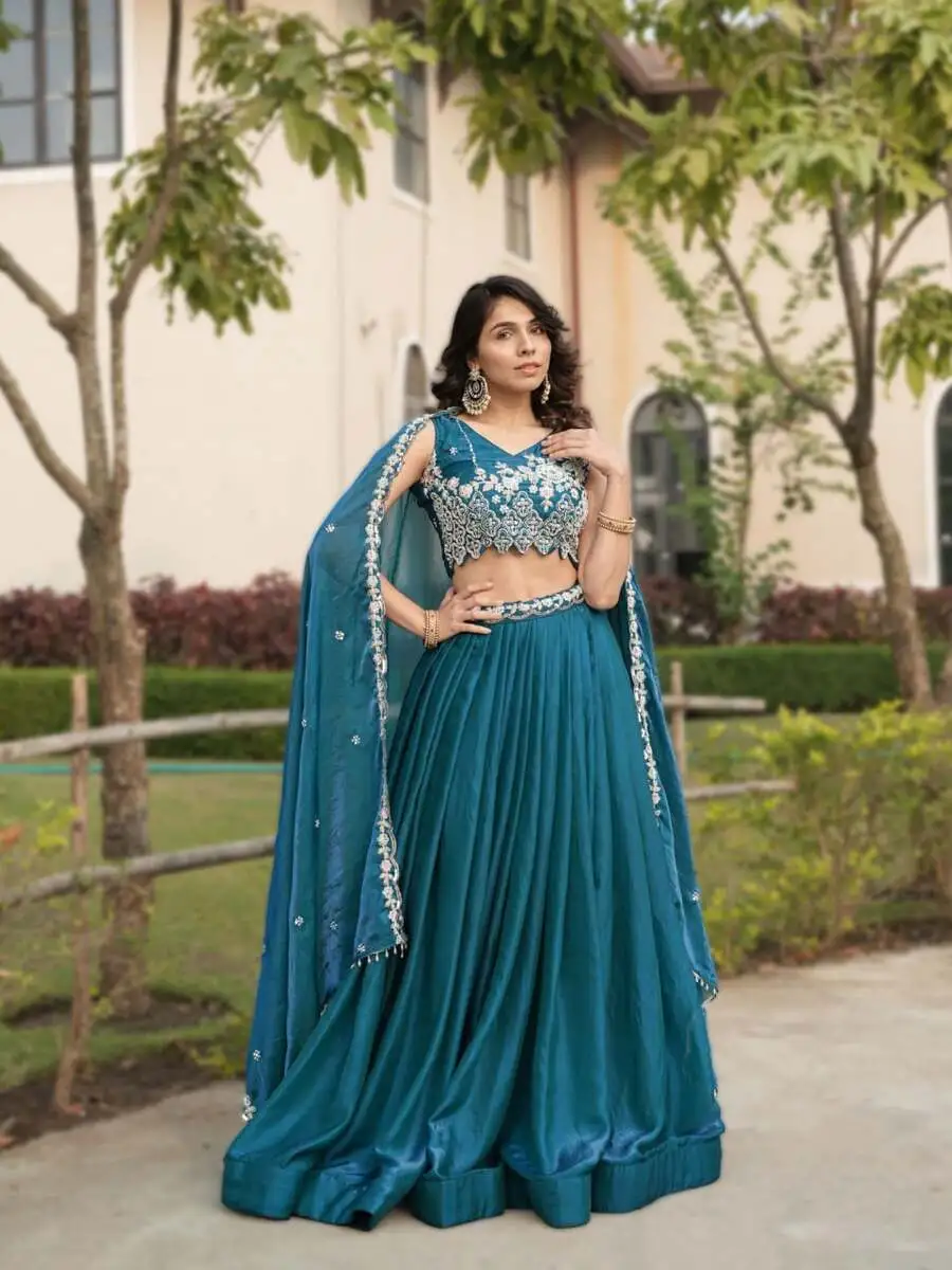 DESIGNER-FENDY-BEADS-WORK-LEHENGA-UNSTITCHED-CHOLI-WITH-DUPATTA-PARTY-WEAR-WHOLESALE-PRICE-ETHNIC-GARMENT-3.webp