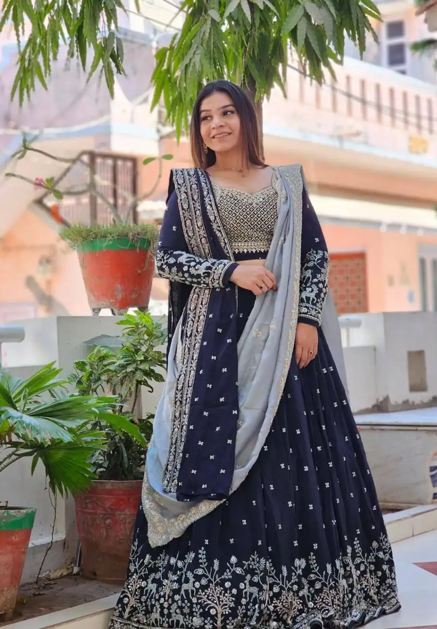 DESIGNER-GEORGETTE-EMBROIDERY-SEQUENCE-WORK-LEHENGA-CHOLI-WITH-DUPATTA-WEDDING-WEAR-WHOLESALE-PRICE-ETHNIC-GARMENT-5.webp