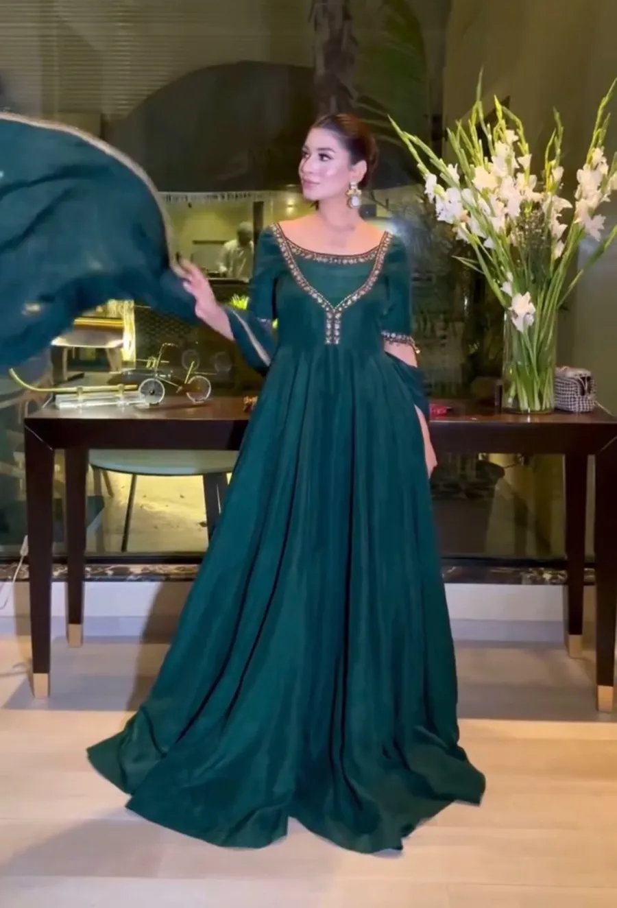 DESIGNER GEORGETTE SEQUENCE , ZARI & THREAD WORK GOWN BOTTOM WITH DUPATTA FESTIVE WEAR WHOLESALE PRICE ETHNIC GARMENT (2)