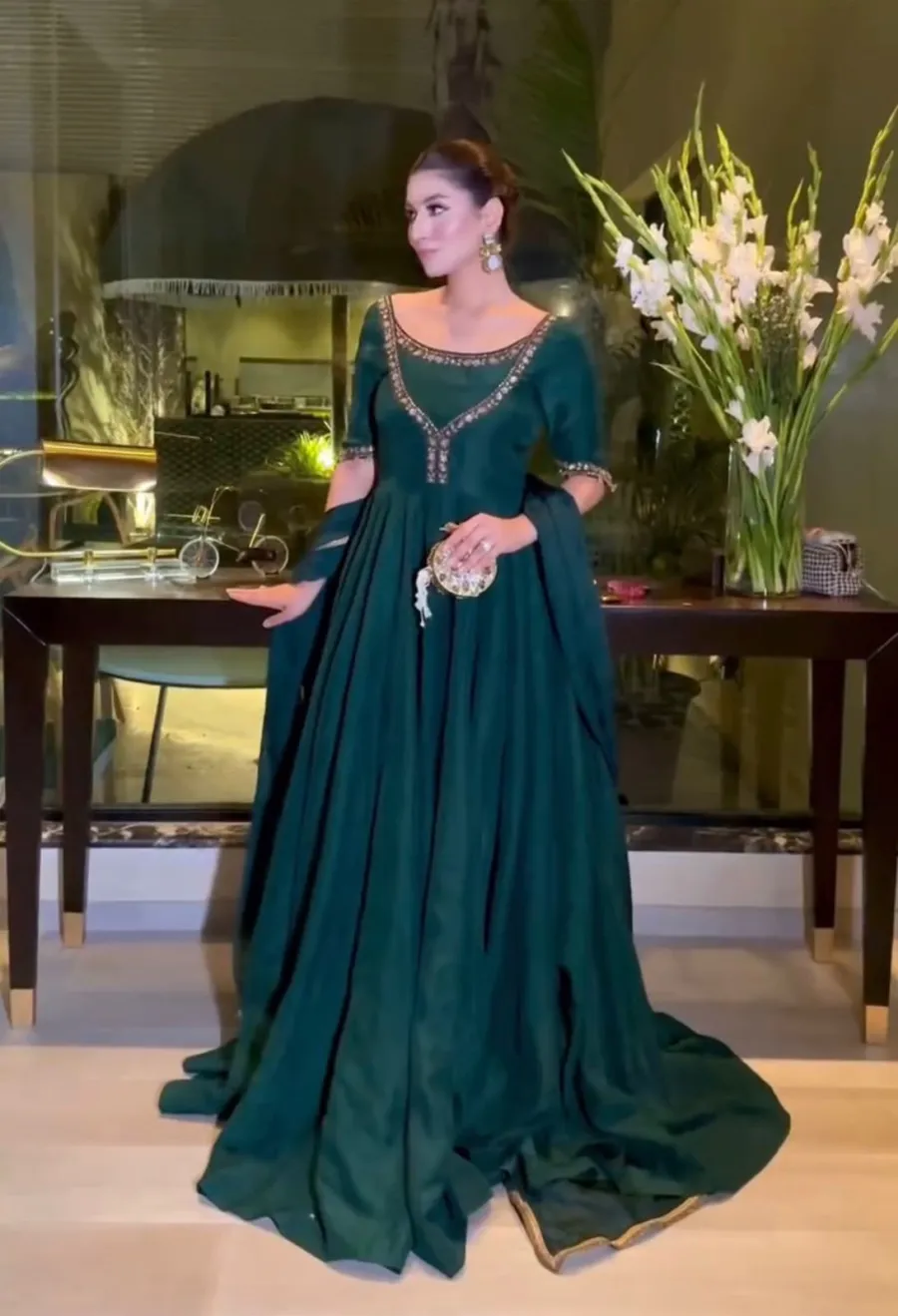 DESIGNER GEORGETTE SEQUENCE , ZARI & THREAD WORK GOWN BOTTOM WITH DUPATTA FESTIVE WEAR WHOLESALE PRICE ETHNIC GARMENT (3)