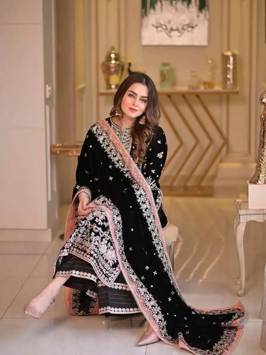 DESIGNER-GMY-SILK-SEQUENCE-ZARI-EMBROIDERY-WORK-TOP-PALAZZO-WITH-DUPATTA-FESTIVE-WEAR-WHOLESALE-PRICE-ETHNIC-GARMENT-3.webp