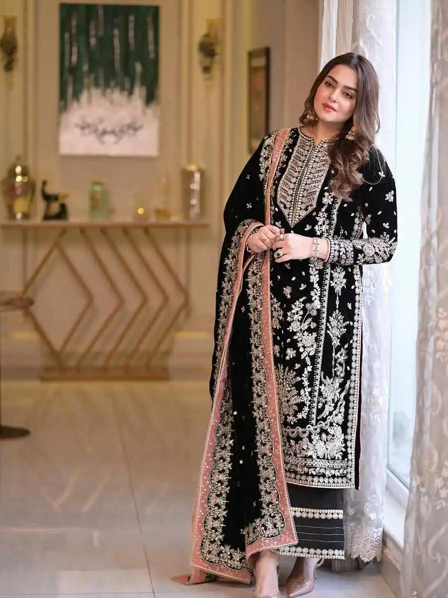 DESIGNER-GMY-SILK-SEQUENCE-ZARI-EMBROIDERY-WORK-TOP-PALAZZO-WITH-DUPATTA-FESTIVE-WEAR-WHOLESALE-PRICE-ETHNIC-GARMENT-4.webp