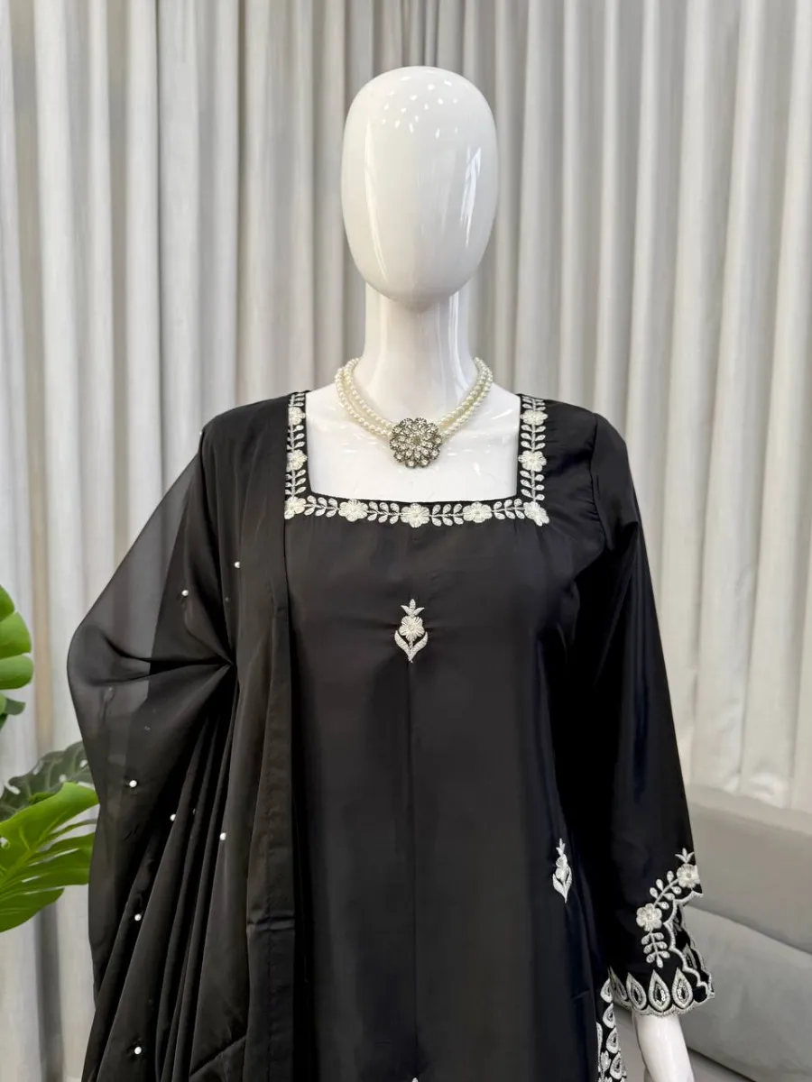 DESIGNER NATURAL CREPE THREAD WITH SEQUENCE WORK TOP PALAZZO WITH DUPATTA FESTIVE WEAR WHOLESALE PRICE ETHNIC GARMENT (1)