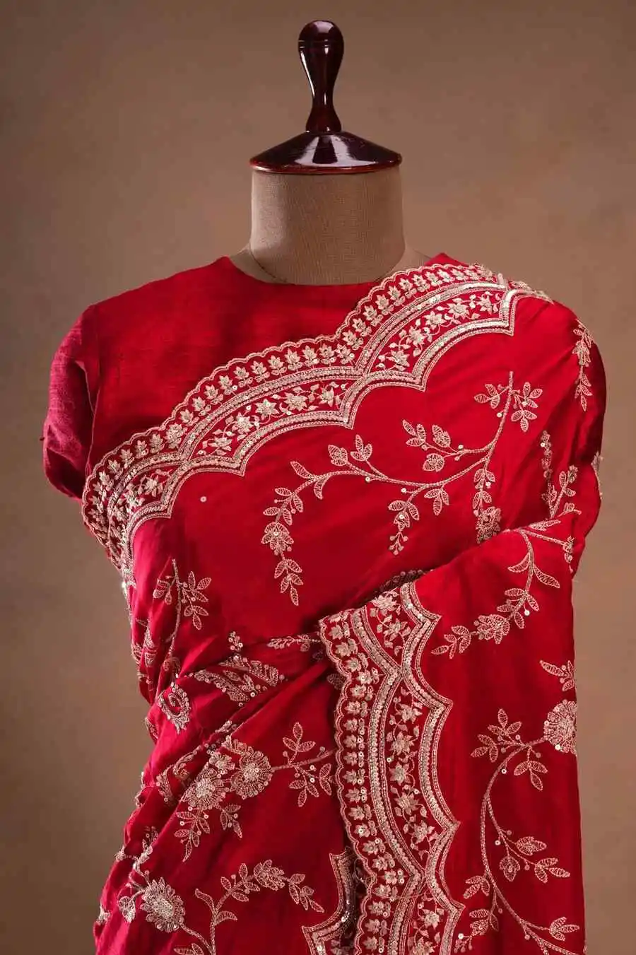 DESIGNER-VICHITRA-EMBRODIERY-THREAD-AND-SEQUENCE-WROK-WITH-CUT-WORK-SAREE-WITH-UNSTITCHED-BLOUSE-WEDDING-WEAR-WHOLESALE-PRICE-ETHNIC-GARMENT-8.webp