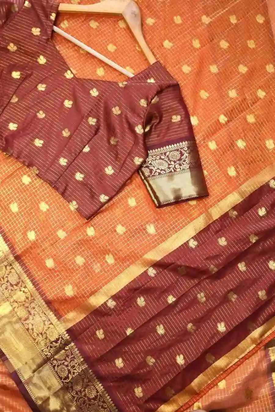 FANCY-BANARASI-TISSUE-WEAVING-BUTTI-WORK-WITH-HEAVY-BORDER-WORK-SAREE-WITH-UNSTITCHED-BLOUSE-FESTIVE-WEAR-WHOLESALE-PRICE-ETHNIC-GARMENT-7.webp