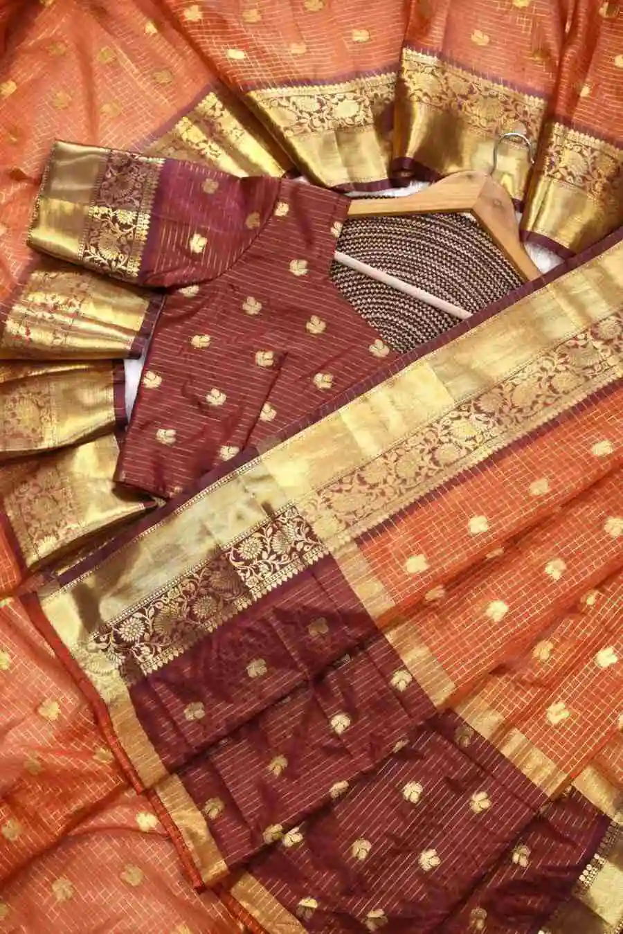 FANCY-BANARASI-TISSUE-WEAVING-BUTTI-WORK-WITH-HEAVY-BORDER-WORK-SAREE-WITH-UNSTITCHED-BLOUSE-FESTIVE-WEAR-WHOLESALE-PRICE-ETHNIC-GARMENT-8.webp