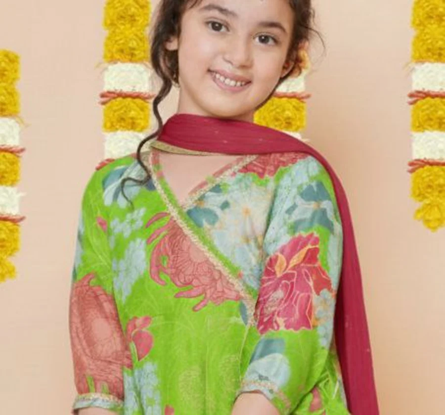 FANCY-CHANDERI-SILK-PRINT-WORK-KIDS-TOP-SHARARA-WITH-DUPATTA-FESTIVE-WEAR-WHOLESALE-PRICE-ETHNIC-GARMENT-3.webp