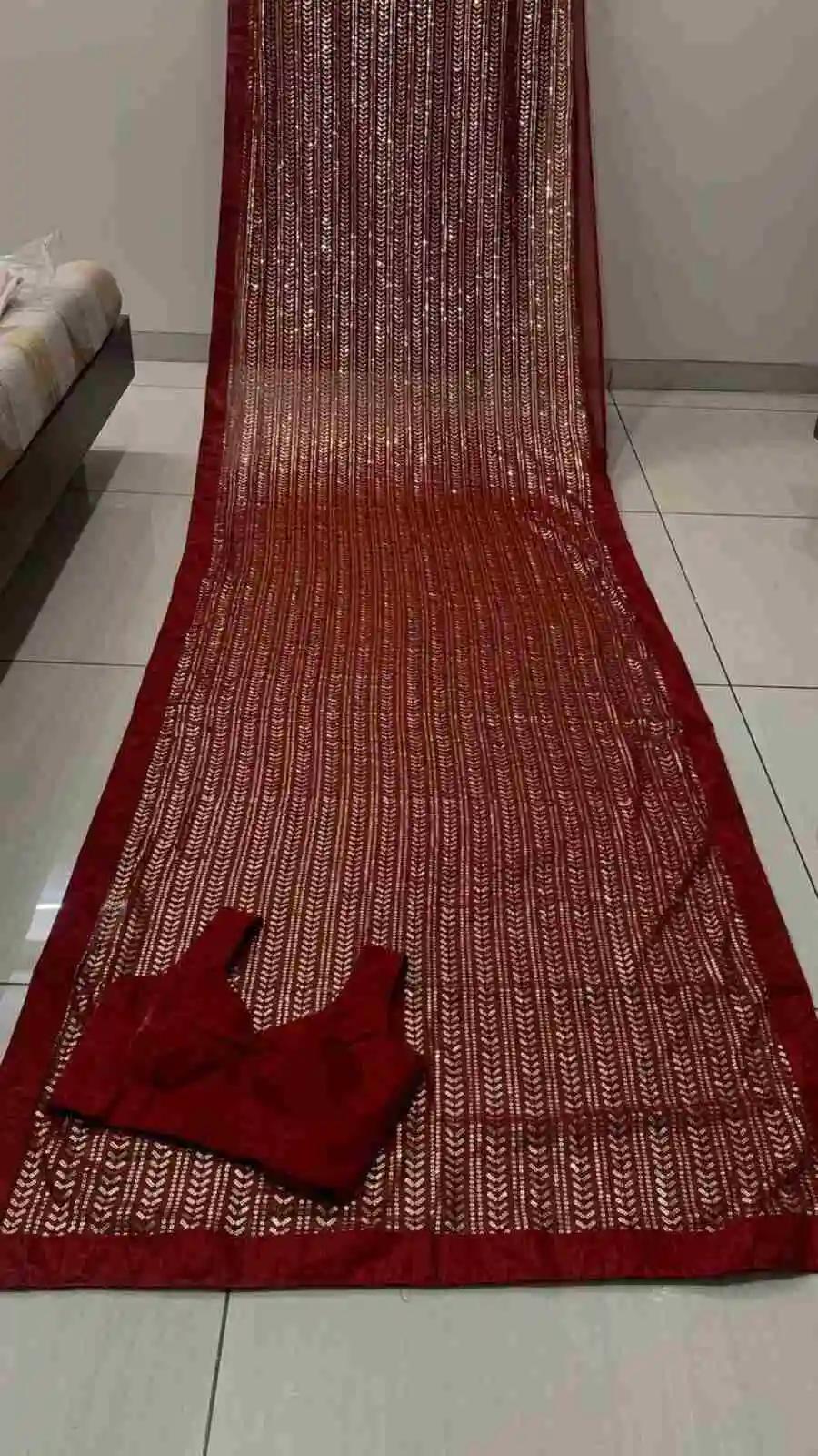 FANCY-GEORGETTE-SEQUENCE-WORK-SAREE-WITH-UNSTITCHED-BLOUSE-PARTY-WEAR-WHOLESALE-PRICE-ETHNIC-GARMENT-4.webp