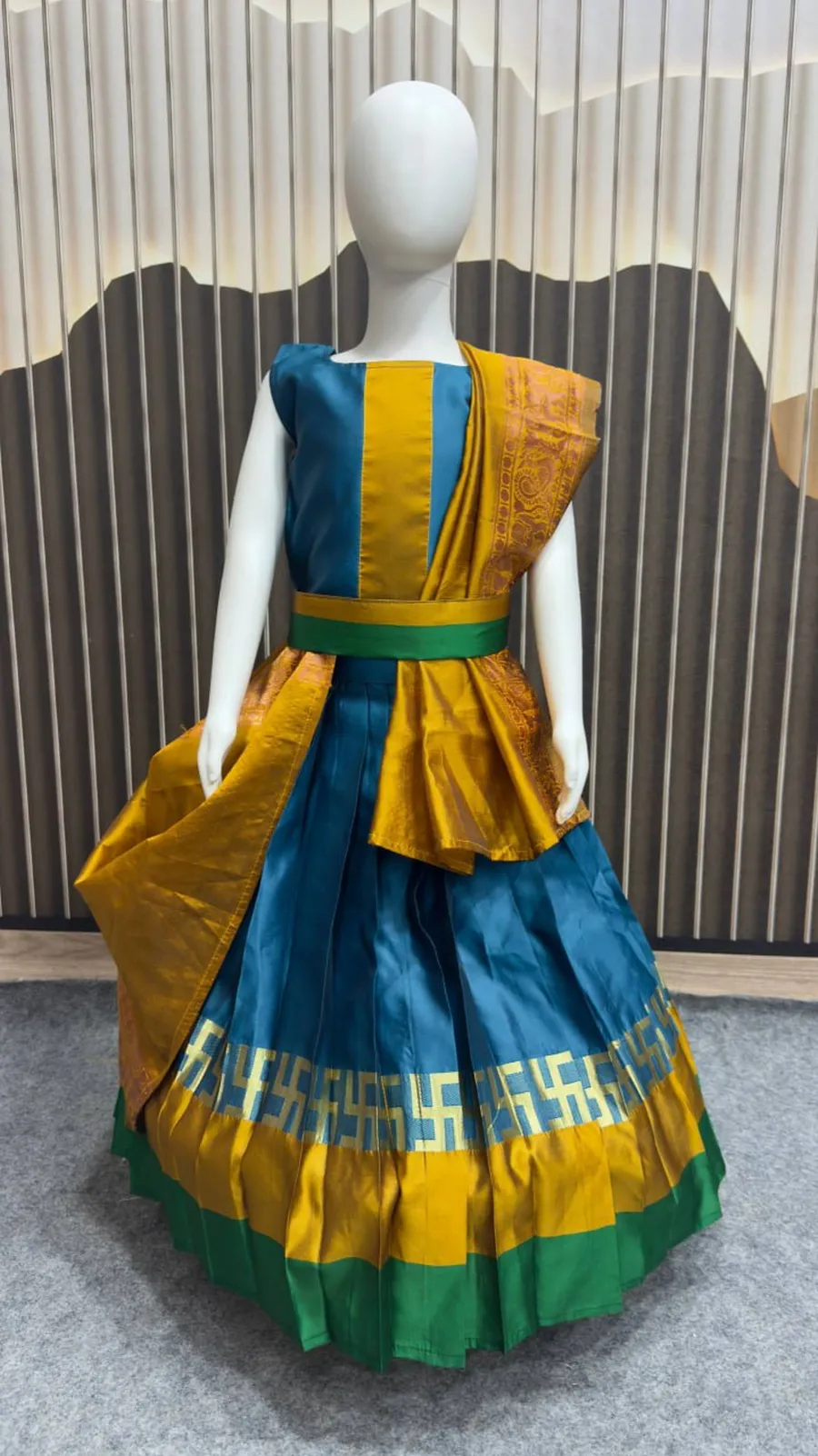 FANCY LICHI SILK JACQUARD WORK KID'S LEHENGA CHOLI DUPATTA WITH EXTRA BELT FESTIVE WEAR WHOLESALE PRICE ETHNIC GARMENT (2)