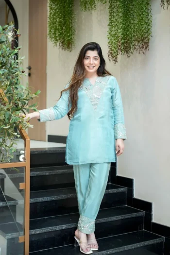FANCY SHIMMER SILK EMBROIDERY SEQUENCE WORK TOP PENT SET RAMA