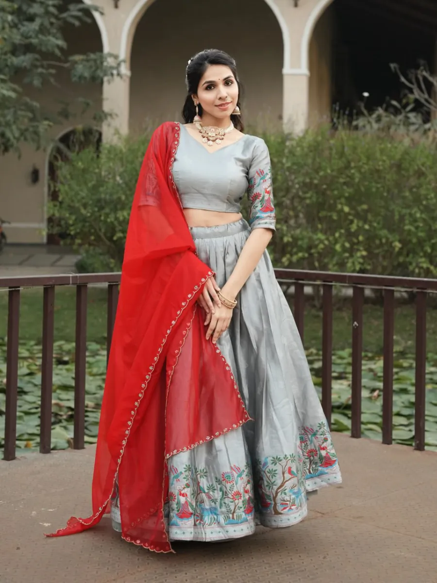 FANCY SILK SILVER ZARI WEAVING WITH CONTRAST KALAMKARI WEAVING BORDER WORK LEHENGA CHOLI WITH DUPATTA FESTIVE WEAR WHOLESALE PRICE ETHNIC GARMENT (2)
