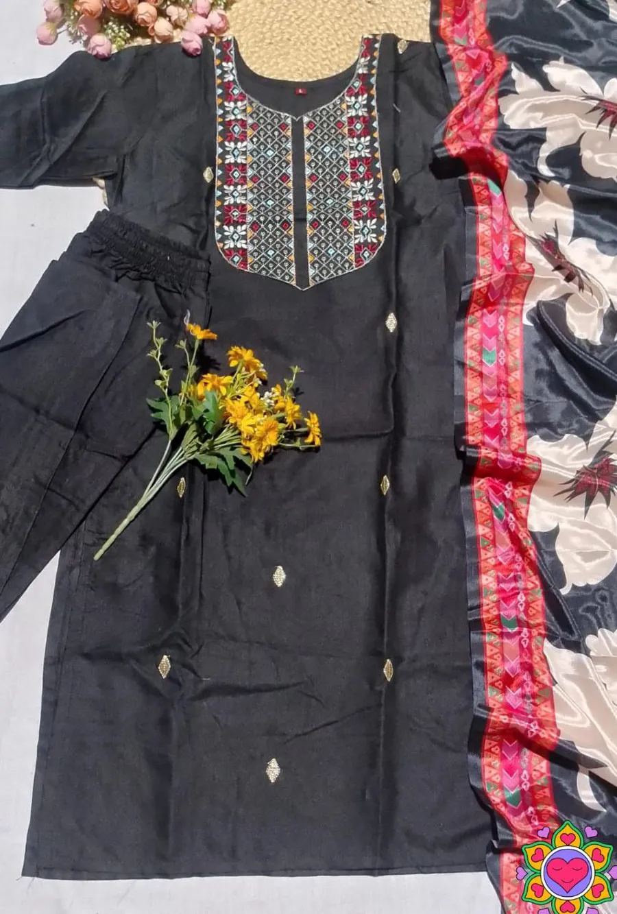 FANCY SLUB COTTON PRINT WORK TOP BOTTOM WITH DUPATTA FESTIVE WEAR WHOLESALE PRICE ETHNIC GARMENT (1)