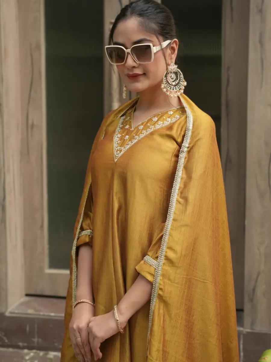FANCY-VICHITRA-EMBROIDERY-NECK-WITH-LACE-BORDER-WORK-TOP-PALAZZO-WITH-DUPATTA-FESTIVE-WEAR-WHOLESALE-PRICE-ETHNIC-GARMENT-13.webp