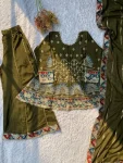 MODERN-CHINON-SEQUENCE-EMBROIDERY-WORK-TOP-PALAZZO-WITH-DUPATTA-FESTIVE-WEAR-WHOLESALE-PRICE-ETHNIC-GARMENT-5.webp