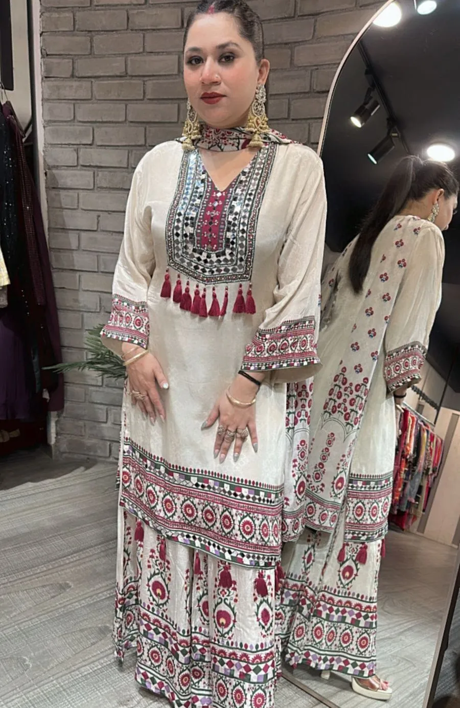 MODERN CHINON SILK DIGITAL PRINT + REAL MIRROR WORK TOP PALAZZO WITH DUPATTA FESTIVE WEAR WHOLESALE PRICE ETHNIC GARMENT (3)