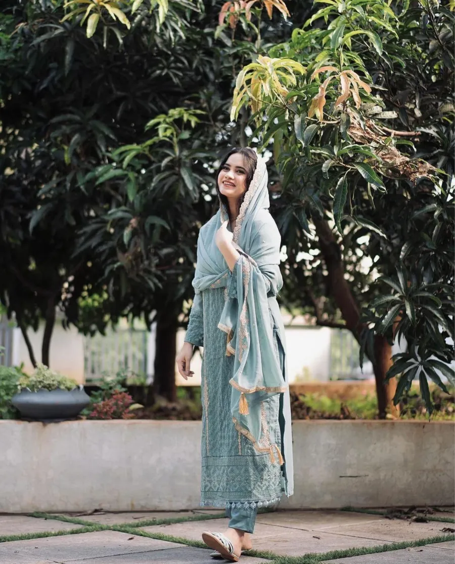 MODERN GEORGETTE SEQUENCE CODING EMBROIDERY WORK TOP BOITTOM WITH DUPATTA FESTIVE WEAR WHOLESALE PRICE ETHNIC GARMENT (10)