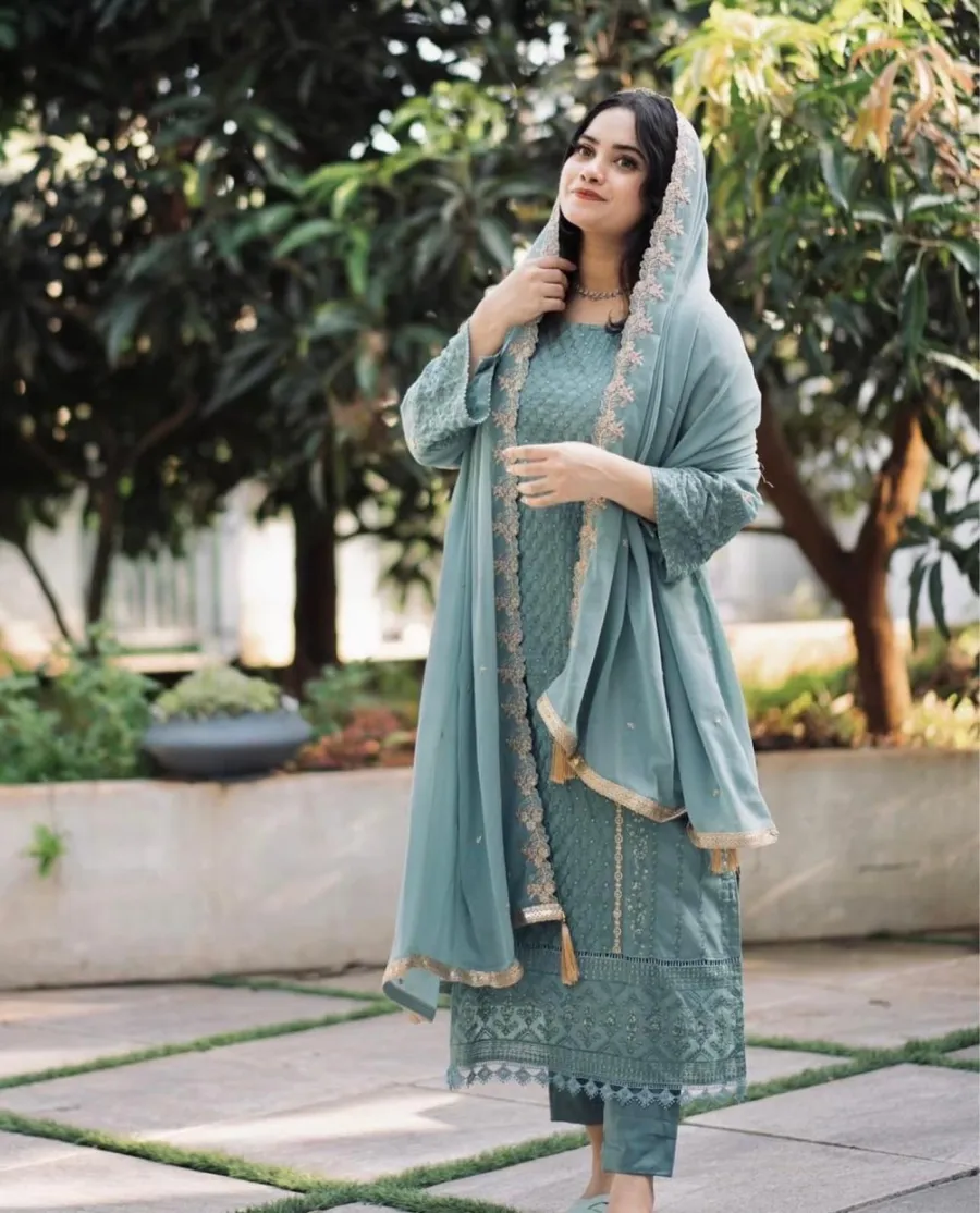 MODERN GEORGETTE SEQUENCE CODING EMBROIDERY WORK TOP BOITTOM WITH DUPATTA FESTIVE WEAR WHOLESALE PRICE ETHNIC GARMENT (7)