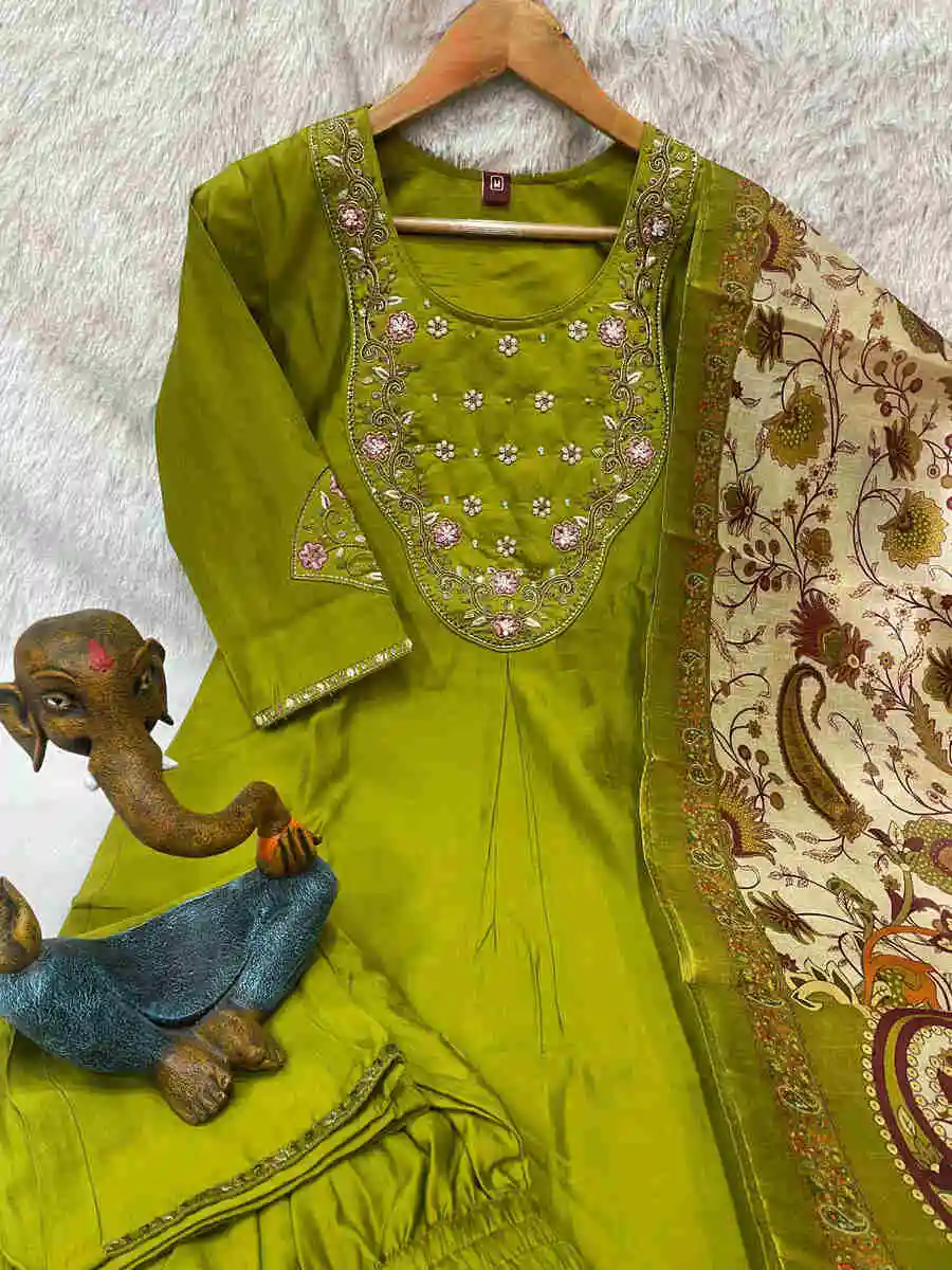 MODERN-MARINA-SILK-MULTI-EMBROIDERY-THREAD-WITH-HAND-WORK-TOP-BOTTOM-WITH-DUPATTA-FESTIVE-WEAR-WHOLESALE-PRICE-ETHNIC-GARMENT-8.webp