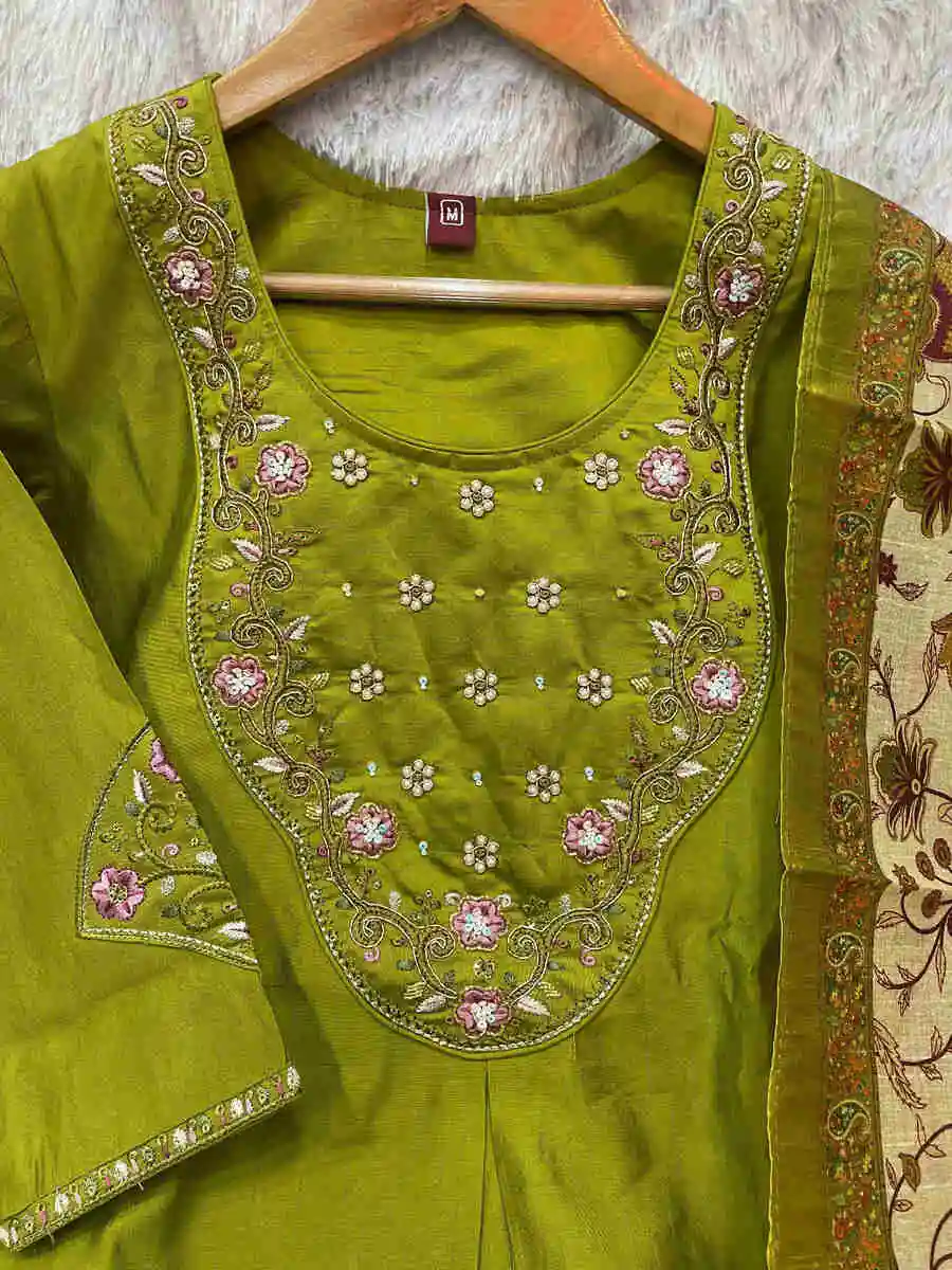 MODERN-MARINA-SILK-MULTI-EMBROIDERY-THREAD-WITH-HAND-WORK-TOP-BOTTOM-WITH-DUPATTA-FESTIVE-WEAR-WHOLESALE-PRICE-ETHNIC-GARMENT-9.webp