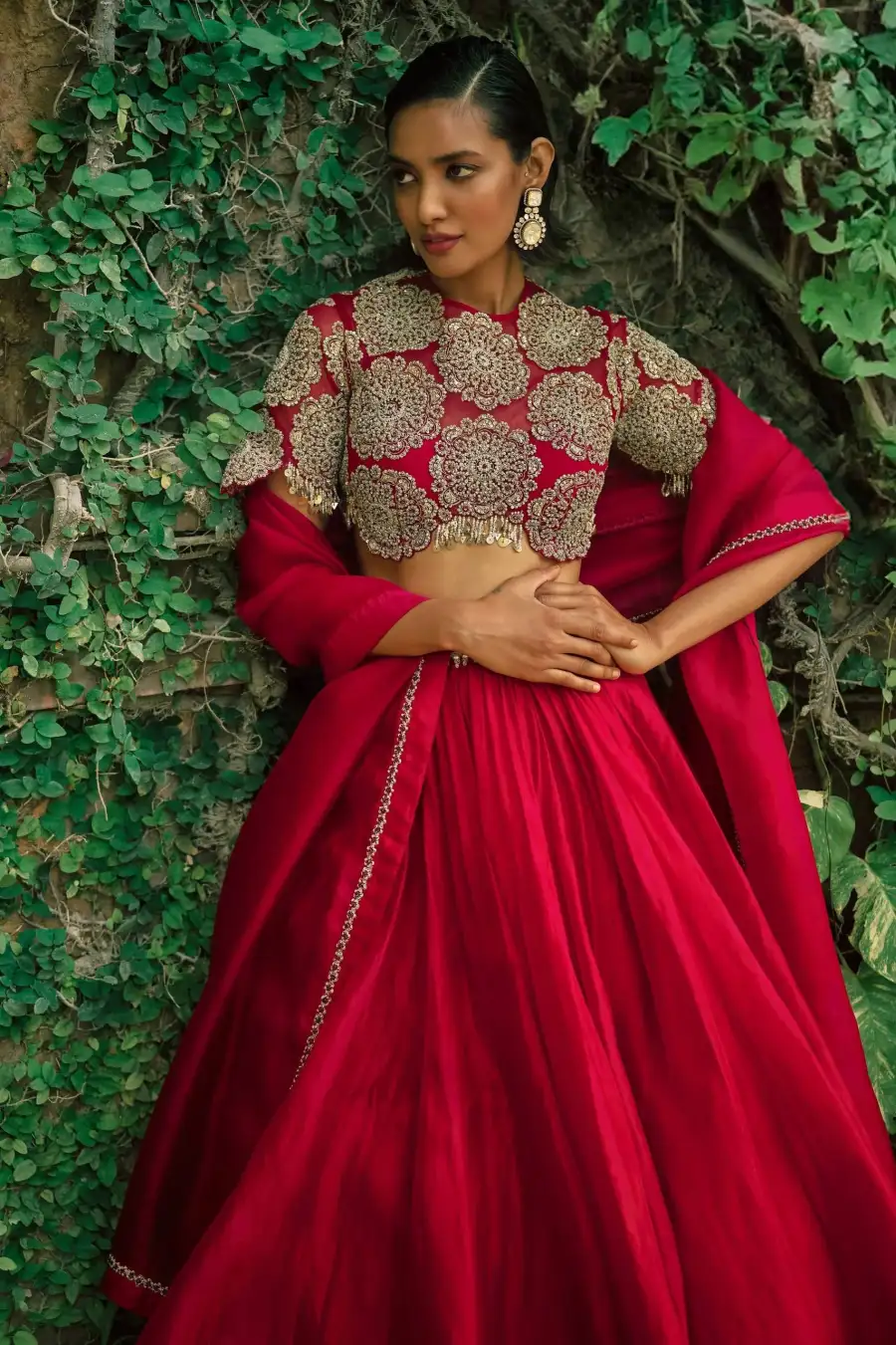 MODERN-ROMAN-SILK-SEQUENCE-DORI-WORK-LEHENGA-CHOLI-WITH-DUPATTA-FESTIVE-WEAR-WHOLESALE-PRICE-ETHNIC-GARMENT-4.webp