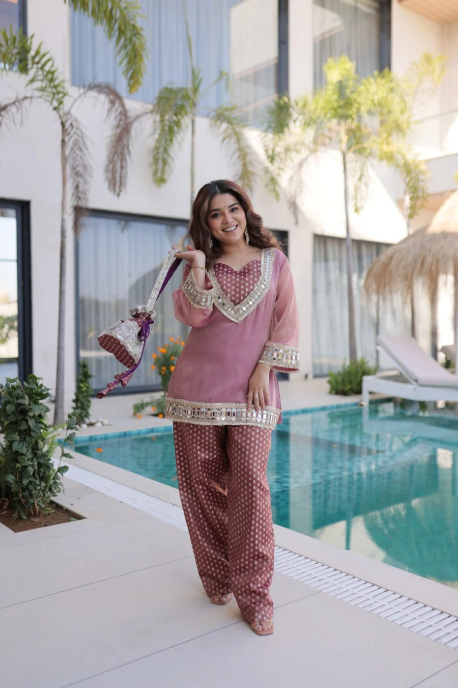 MODERN-SALASA-FABRIC-WITH-MIRROR-LACE-WORK-TOP-BOTTOM-WITH-BATWA-FESTIVE-WEAR-WHOLESALE-PRICE-ETHNIC-GARMENT-24.webp