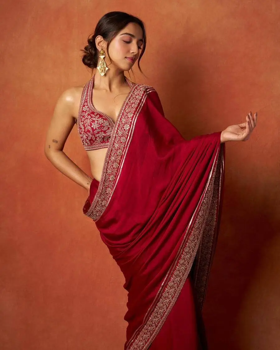 MODERN-SATIN-SILK-JARI-DORI-EMBROIDERY-WITH-3-MM-5-MM-SEQUENCE-WORK-SAREE-WITH-UNSTITCHED-BLOUSE-FESTIVE-WEAR-WHOLESALE-PRICE-ETHNIC-GARMENT-5.webp.webp