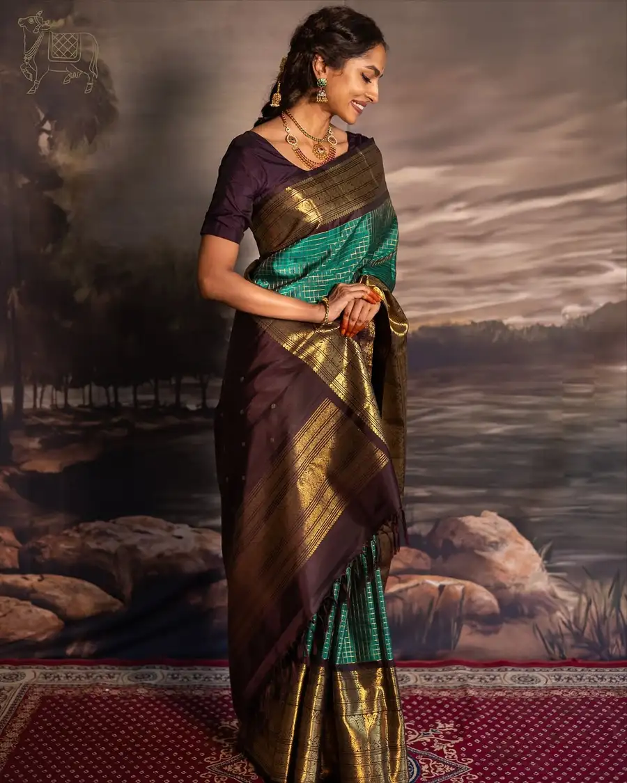 NEW-ARRIVAL-BANARASI-SILK-WEAVING-WORK-SAREE-WITH-UNSTITCHED-BLOUSE-FESTIVE-WEAR-WHOLESALE-PRICE-ETHNIC-GARMENT-5-2.webp