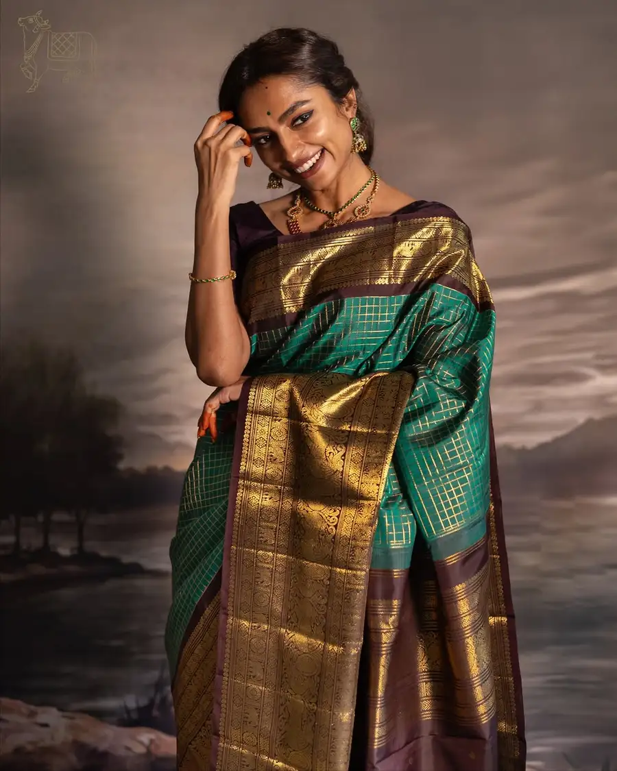NEW-ARRIVAL-BANARASI-SILK-WEAVING-WORK-SAREE-WITH-UNSTITCHED-BLOUSE-FESTIVE-WEAR-WHOLESALE-PRICE-ETHNIC-GARMENT-6-1.webp