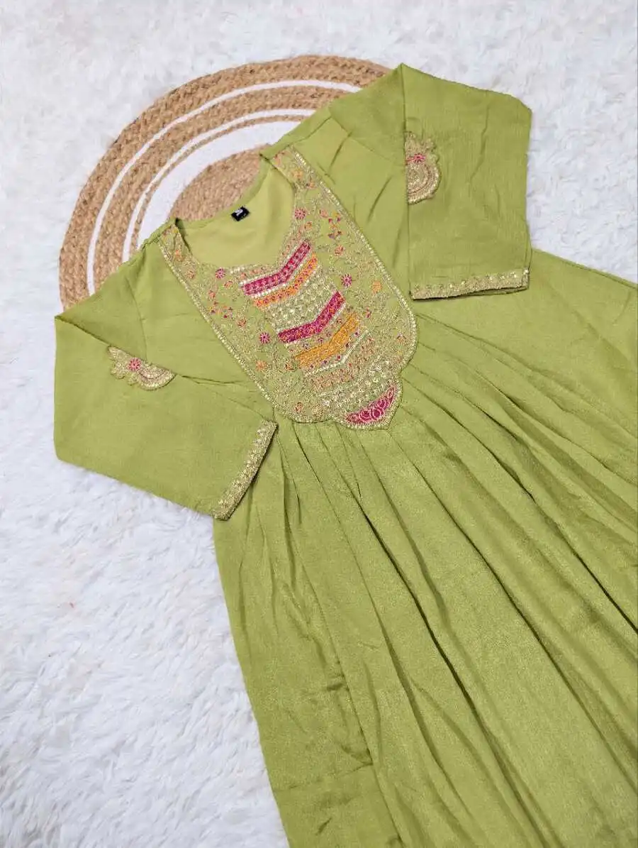 NEW-ARRIVAL-CP-VICHITRA-SEQUENCE-CODING-EMBROIDERY-WORK-TOP-BOTTOM-WITH-DUPATTA-FESTIVE-WEAR-WHOLESALE-PRICE-ETHNIC-GARMENT-10.webp