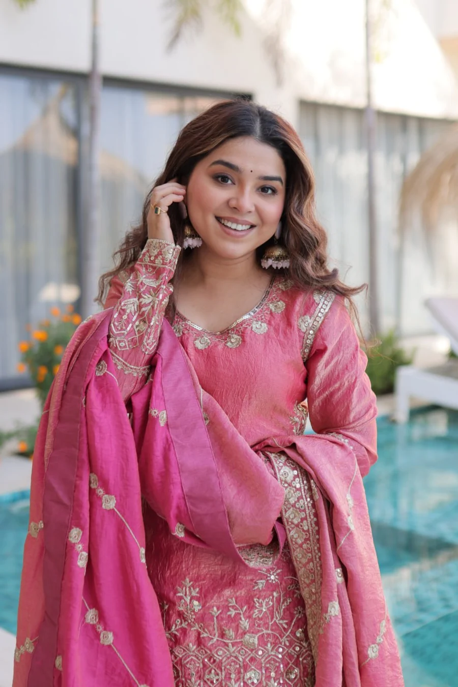 RICH-LOOK-FENDY-CRUSH-ZARI-SEQUENCE-EMBROIDERY-WORK-TOP-PALAZZO-WITH-DUPATTA-WEDDING-WEAR-WHOLESALE-PRICE-ETHNIC-GARMENT-6.webp