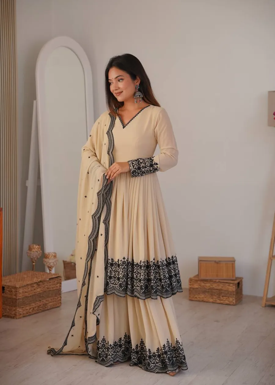 RICH-LOOK-GEORGETTE-EMBROIDERY-THREAD-WORK-TOP-PALAZZO-WITH-DUPATTA-PARTY-WEAR-WHOLESALE-PRICE-ETHNIC-GARMENT-2.webp