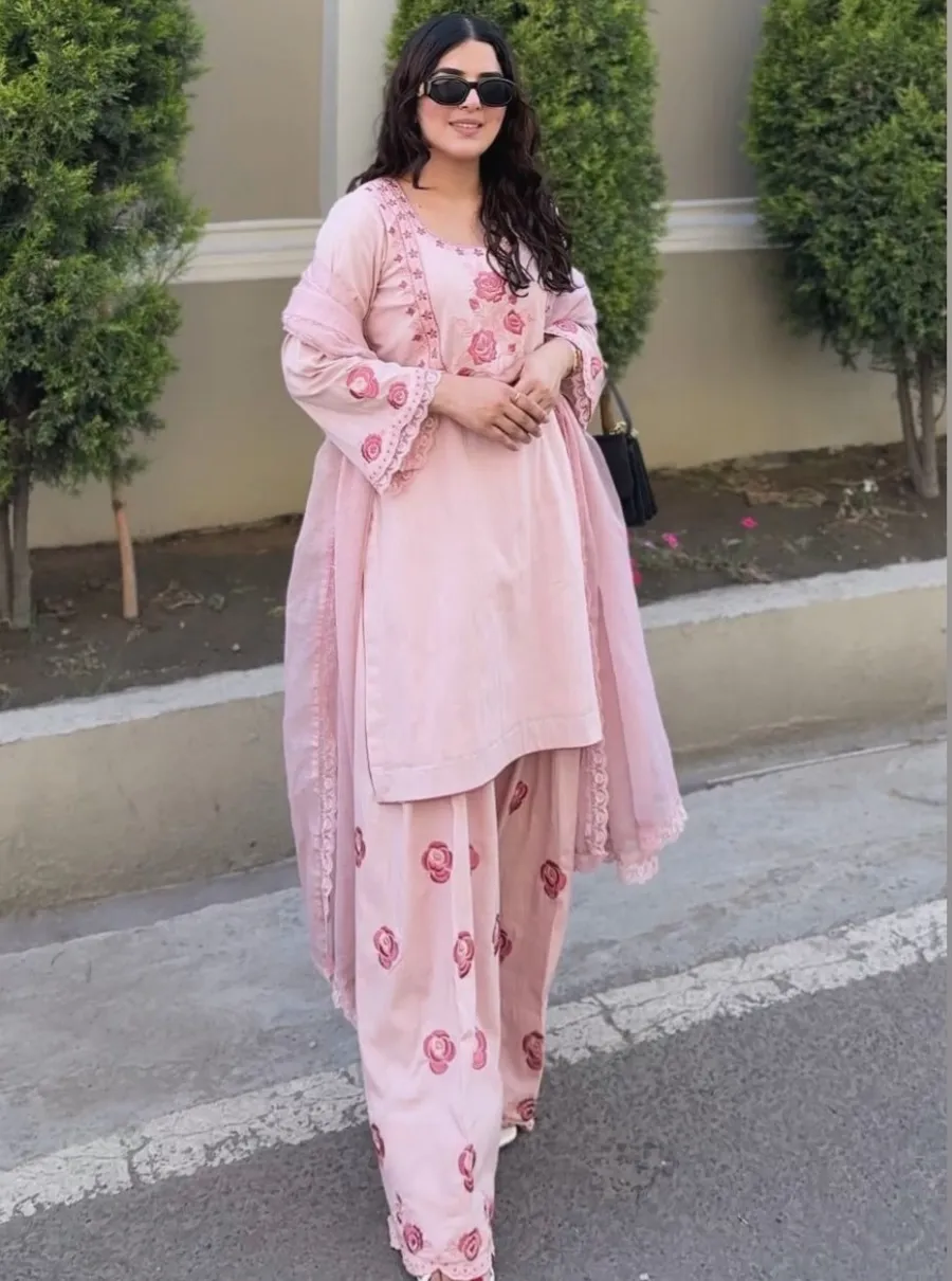 RICH LOOK NATURAL CREPE EMBROIDERY WORK TOP PATIYALA WITH DUPATTA FESTIVE WEAR WHOLESALE PRICE ETHNIC GARMENT (2)