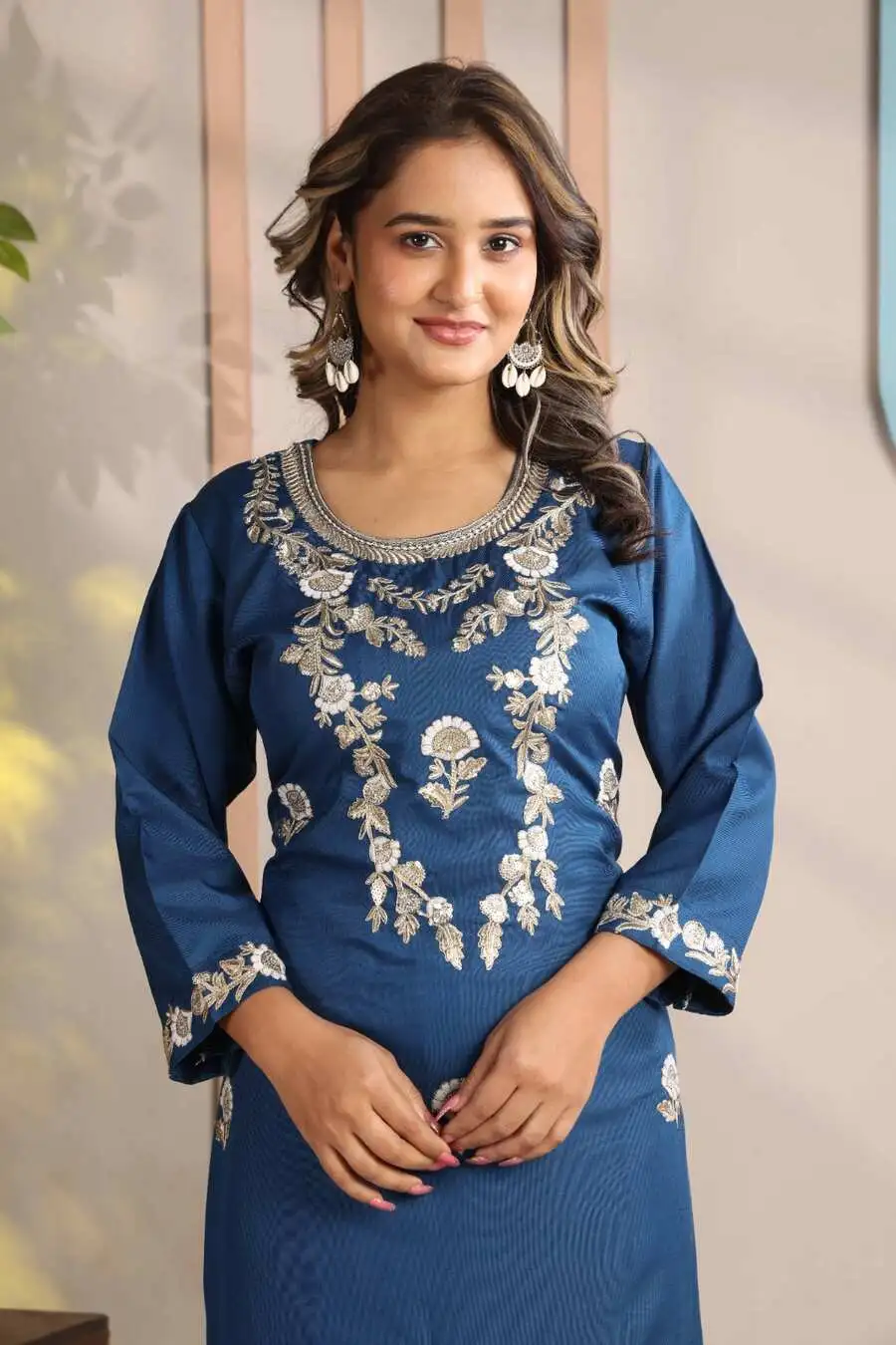 RICH-LOOK-RAYON-EMBROIDERY-WORK-TOP-BOTTOM-WITH-DUPATTA-FESTIVE-WEAR-WHOLESALE-PRICE-ETHNIC-GARMENT-6.webp