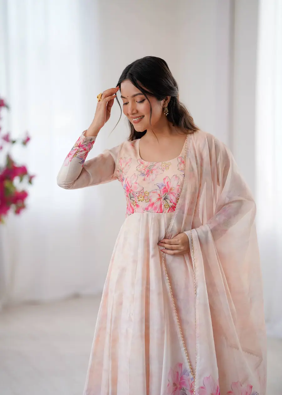 RICH-LOOK-TABBY-ORGANZA-SILK-DIGITAL-PRINT-WITH-HAND-WORK-GOWN-BOTTOM-WITH-DUPATTA-FESTIVE-WEAR-WHOLESALE-PRICE-ETHNIC-GARMENT-4-1.webp