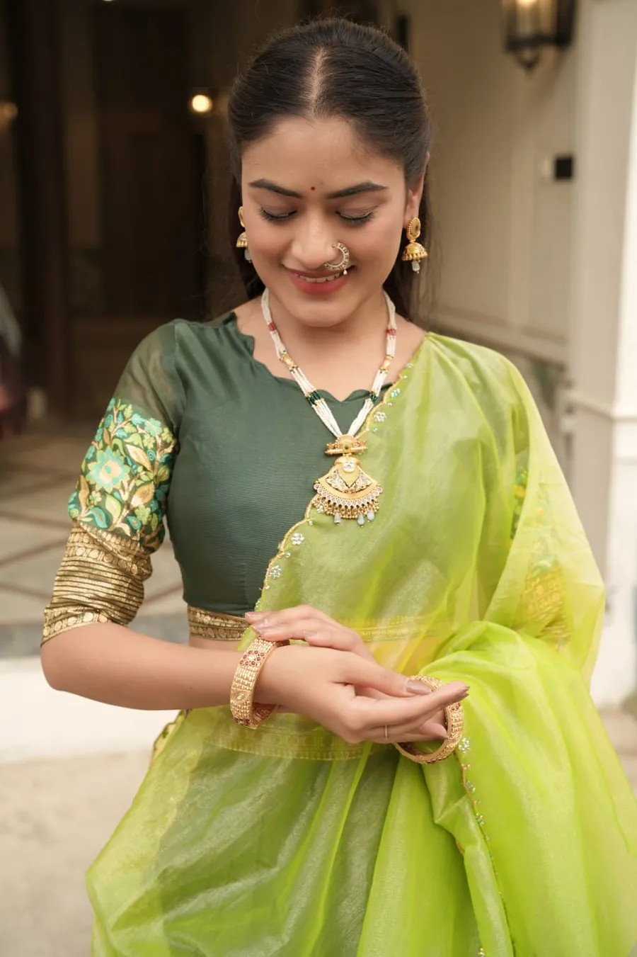 1MODERN SHIMMER WEAVING BORDER AND SILVER-GOLDEN ZARI DETAILING AND BORDER WORK LEHENGA CHOLI WITH DUPATTA FESTIVE WEAR WHOLESALE PRICE ETHNIC GARMENT (39)