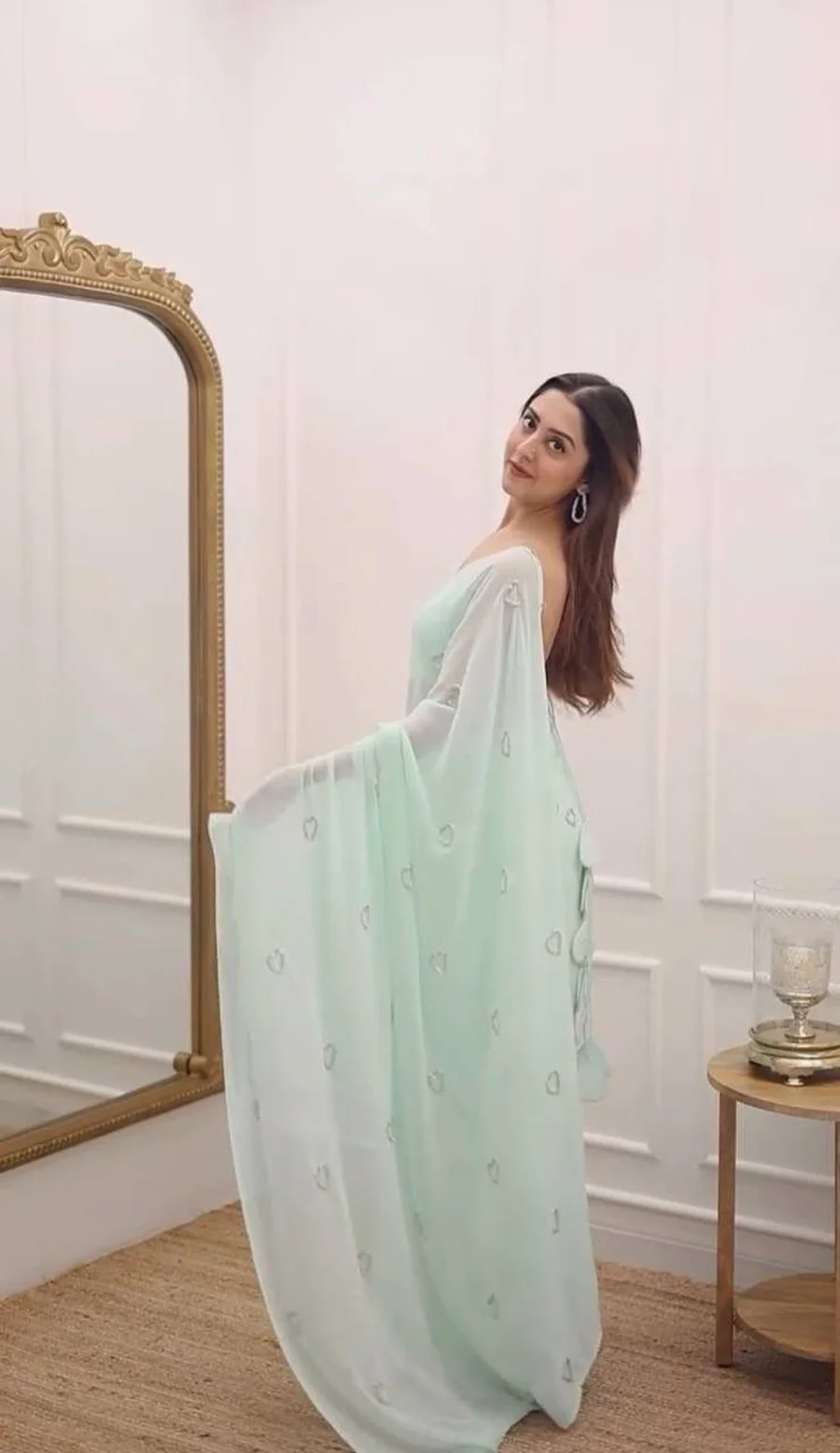 1RICH LOOK GEORGETTE HEART HANDWORK KUMUD BEADS WORK SAREE WITH UNSTITCHED BLOUSE PARTY WEAR WHOLESALE PRICE EHNIC GARMENT (9)