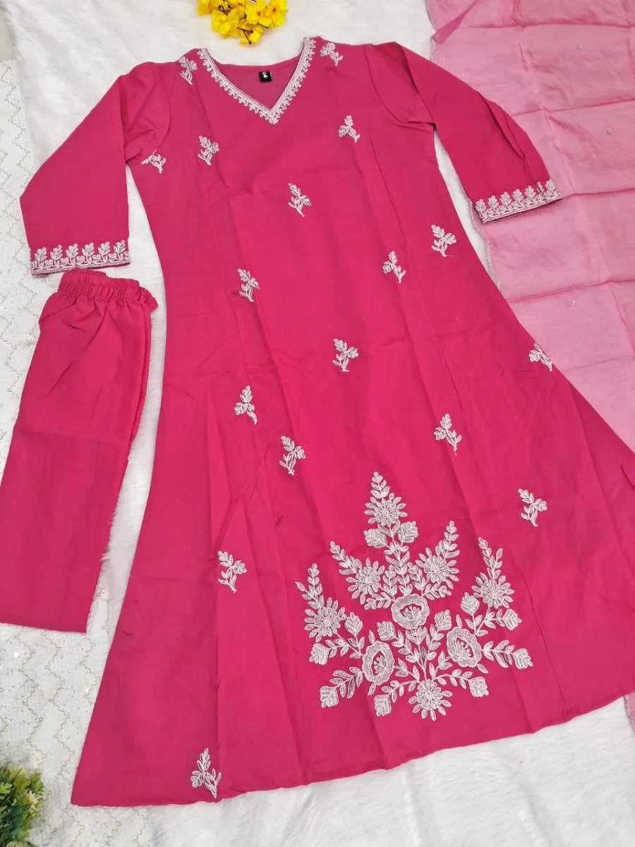 22DESIGNER MUSLIN EMBROIDERY DORI WORK TOP BOTTOM WITH DUPATTA FESTIVE WEAR WHOLESALE PRICE ETHNIC GARMENT (18)