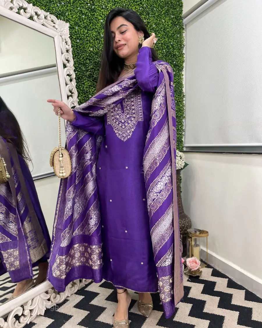 2DESIGNER CHANDERI COTTONEMBROIDERY WORK TOP BOTTOM WITH DUPATTA FESTIVE WEAR WHOLESALE PRICE ETHNIC GARMENT (4)