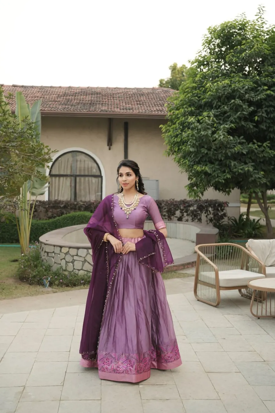 2MODERN SHIMMER WEAVING BORDER AND SILVER-GOLDEN ZARI DETAILING AND BORDER WORK LEHENGA CHOLI WITH DUPATTA FESTIVE WEAR WHOLESALE PRICE ETHNIC GARMENT (31)