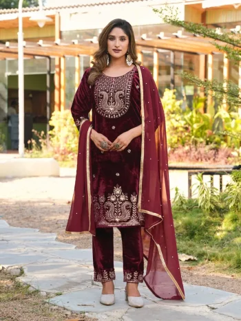 RICH LOOK VELVET BEADS, PIPE & 3 MM SEQUENCE WORK TOP BOTTOM WITH DUPATTA MAROON